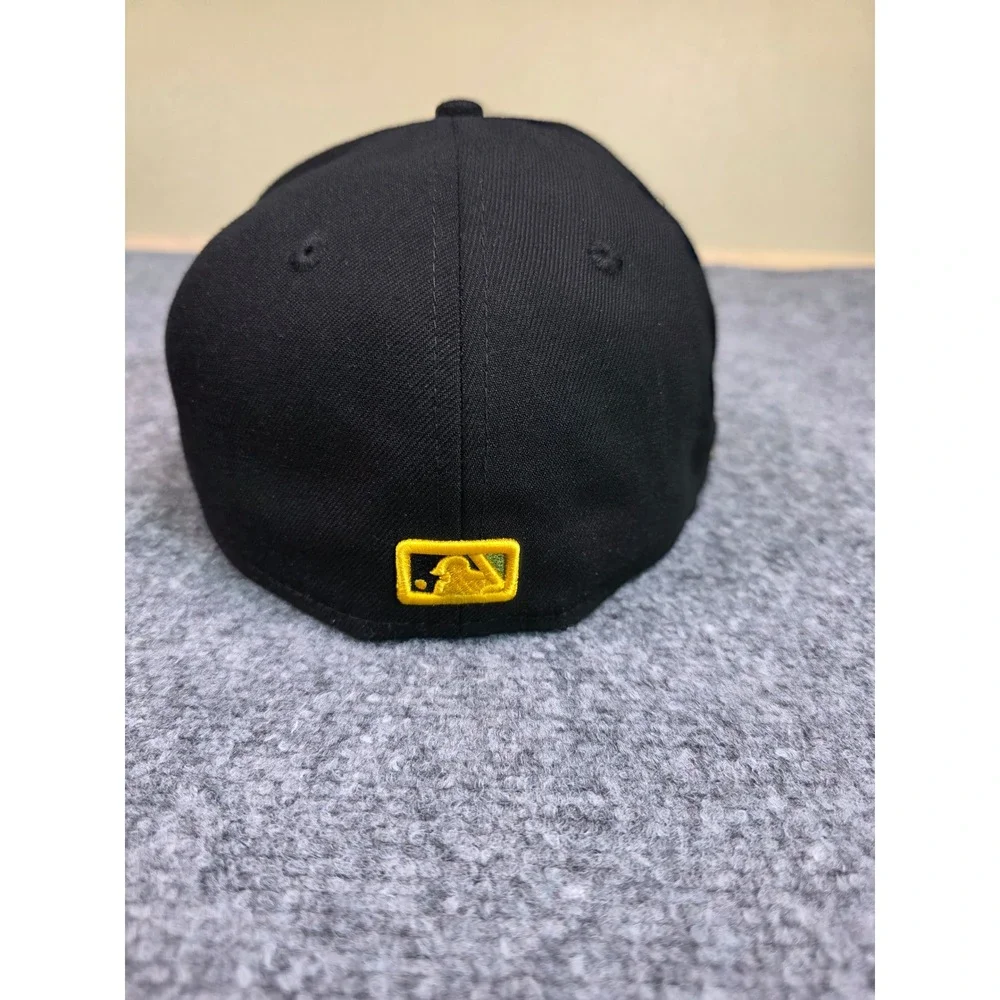 Chicago White Sox Hat Mens 7 1/4 New Era 59FIFTY Armed Forces Day Camo Black‎